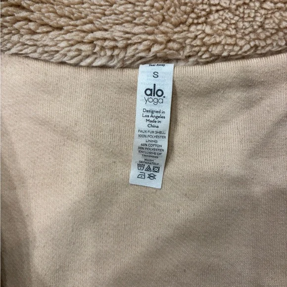 ALO Yoga Tan Teddy Jacket - Picture 3 of 4